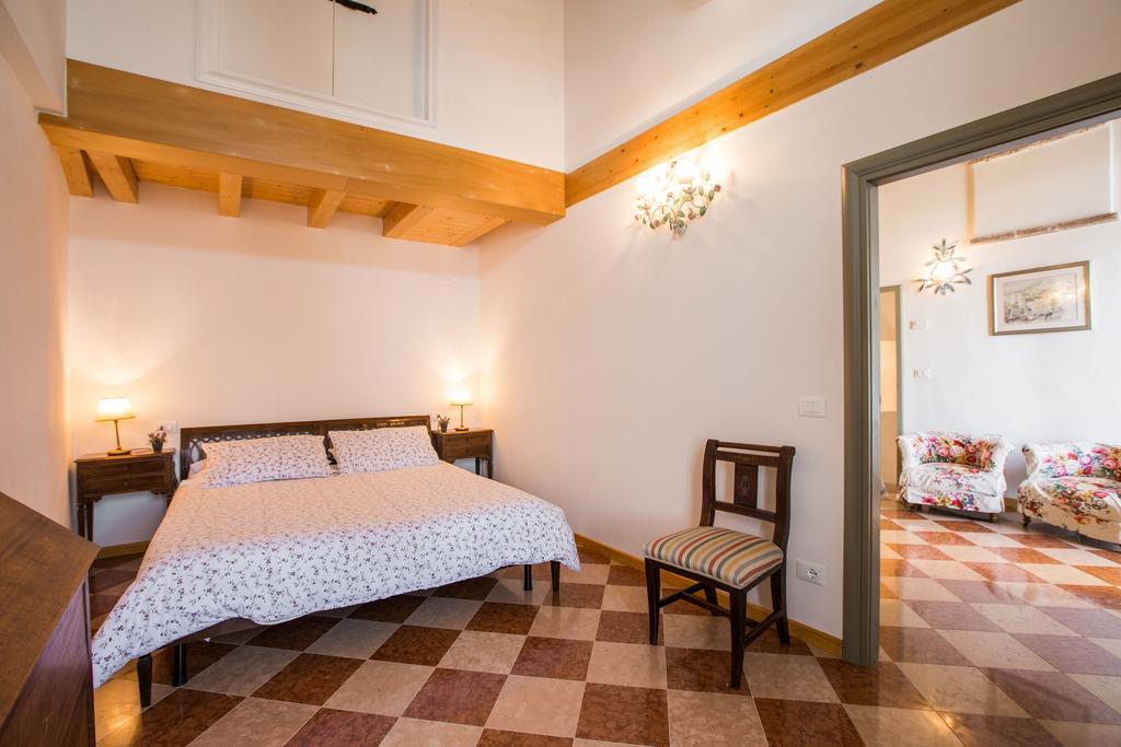 Le Camerine Apartment Water Front Toscolano Maderno Ngoại thất bức ảnh